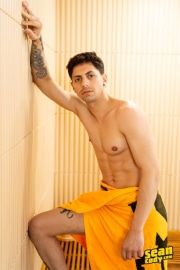 Hottie-gym-fuck-fest-sexy-muscle-studs-Hayden-Harding-Jeremiah-Carter-Collins-big-dicking-at-Sean-Cody-10-porno-gay-pics