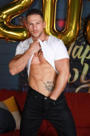 Hottie-hairy-young-hunk-Andrew-Miller-ripped-muscled-stud-Roman-Todd-flip-flop-ass-fucking-4-porno-gay-pics