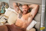 Sexy-big-muscle-hunk-Thomas-Johnson-huge-cock-barebacking-Eddie-Burke-hot-hole-at-Sean-Cody-9-porno-gay-pics