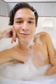 Young-sexy-stud-Andy-Samuel-splashes-naked-hot-tub-ass-play-butt-plug-sex-toy-022-gay-porn-pics