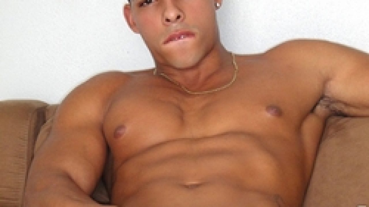 1280px x 720px - 23 year old Brazilian beef Luigi hung horny hot jock | Gay ...