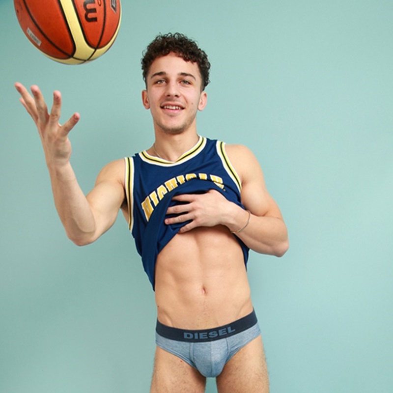 Basketball Sexy - Fit Young Men 19 years old Jack basketball player Jack ...